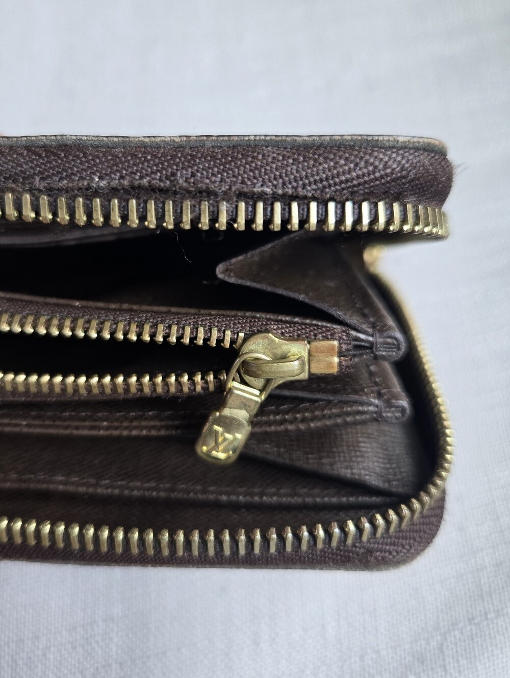 Louis Vuitton Wallet - Picture 12 of 13